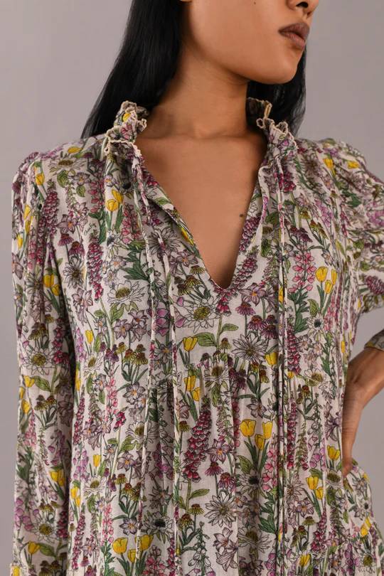 Donna Top in Valdes Beige-Top-Chufy-Debs Boutique
