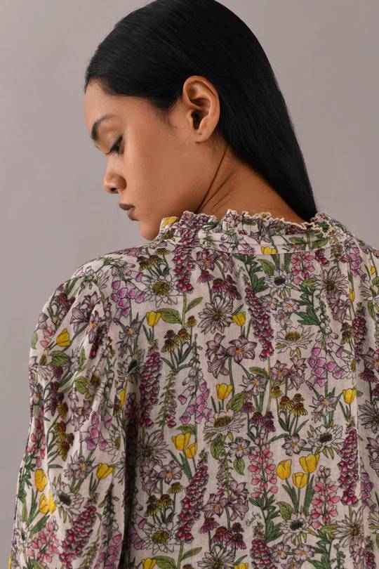 Donna Top in Valdes Beige-Top-Chufy-Debs Boutique