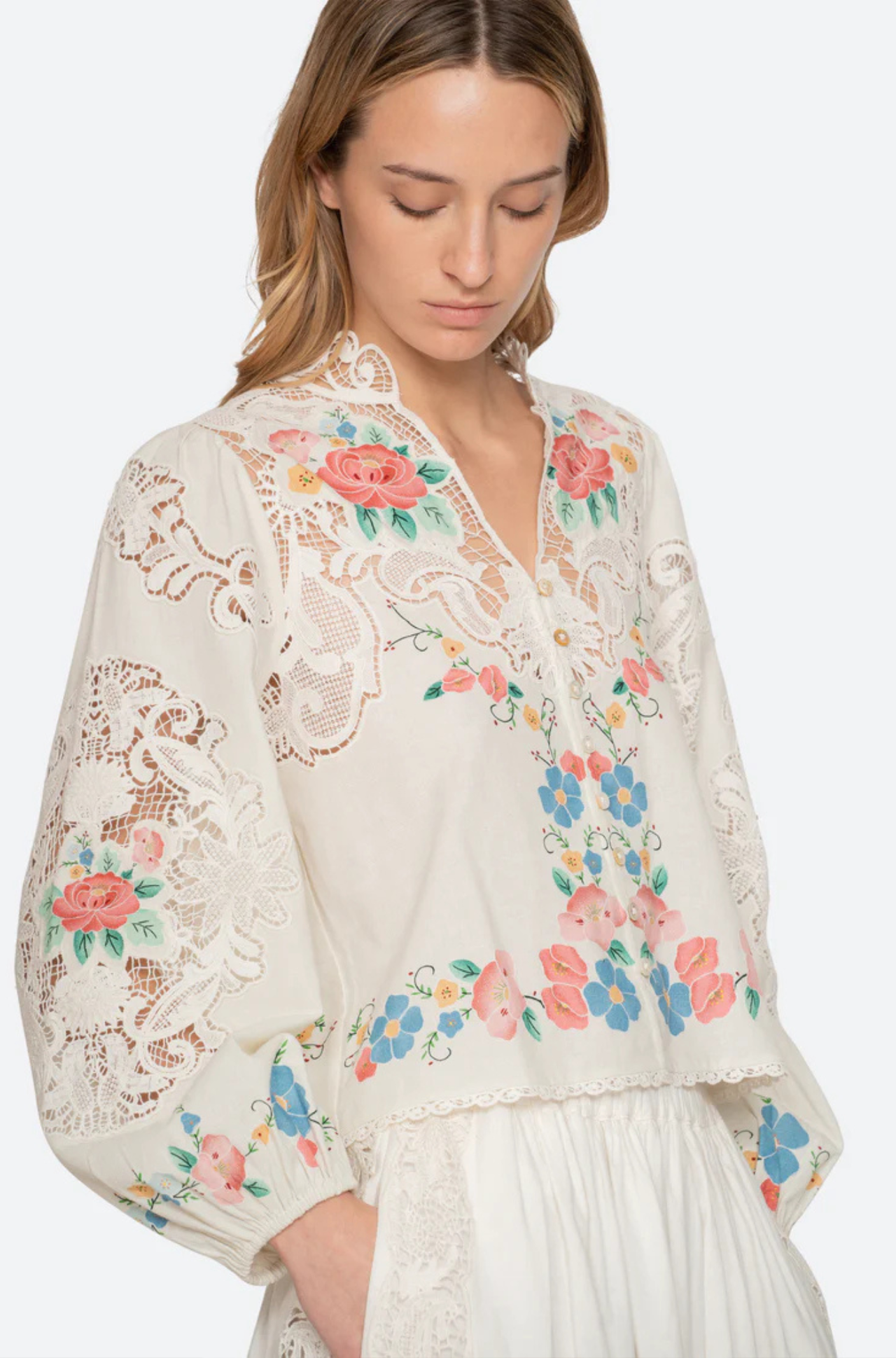Astrid Embroidery Blouse