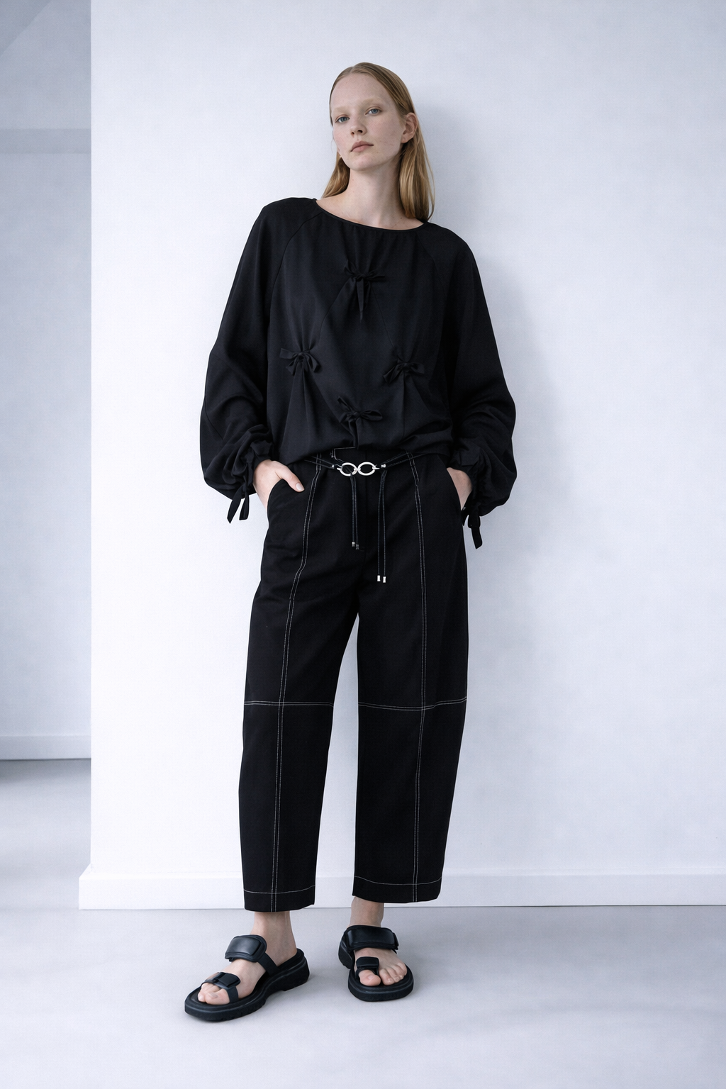 Tec-Silk Knot-Blouse