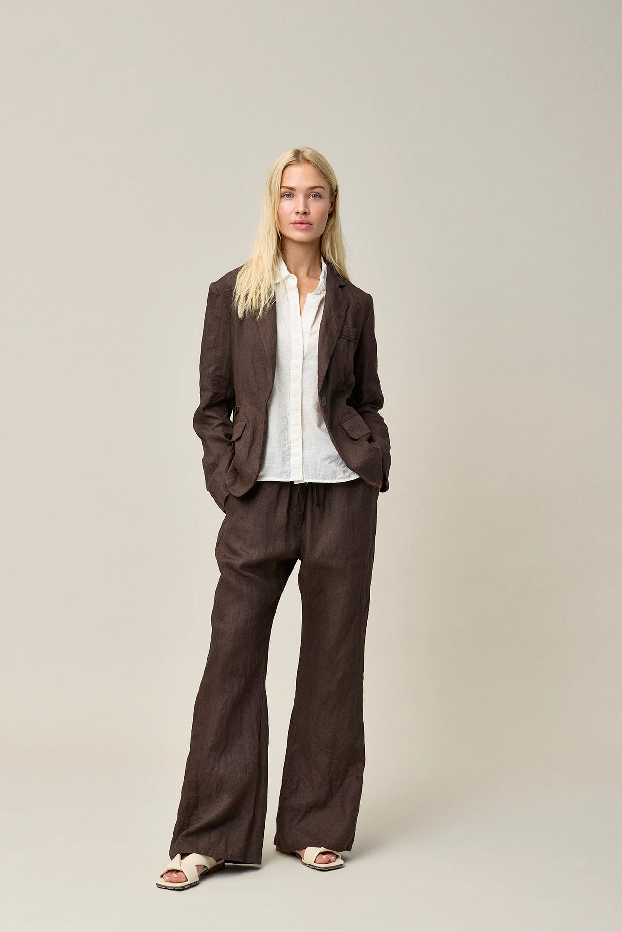 Linen Blazer - Coffee