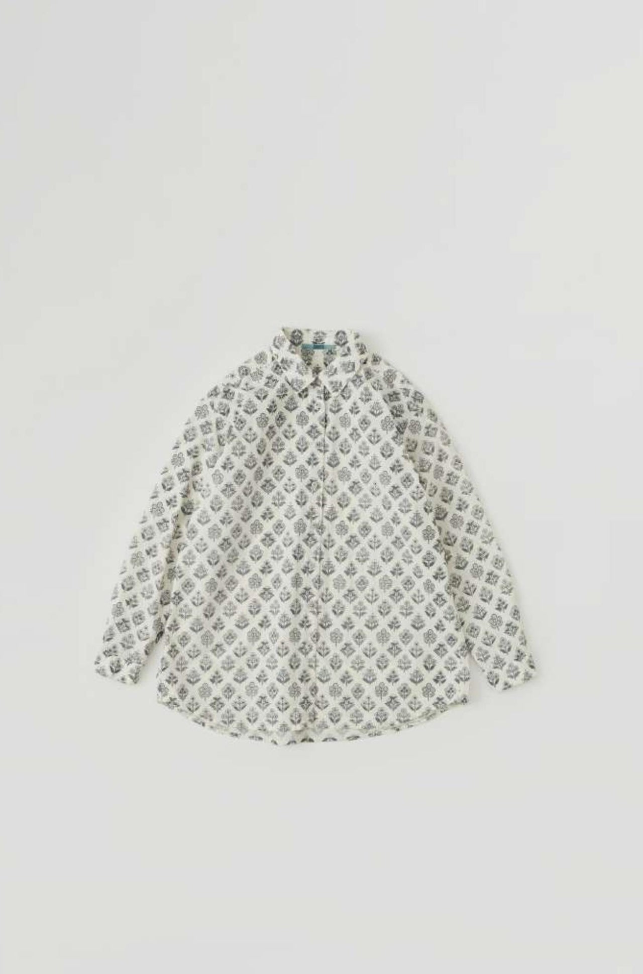 Regular Shirt Mono Flowers-Tops-AODRESS-Debs Boutique