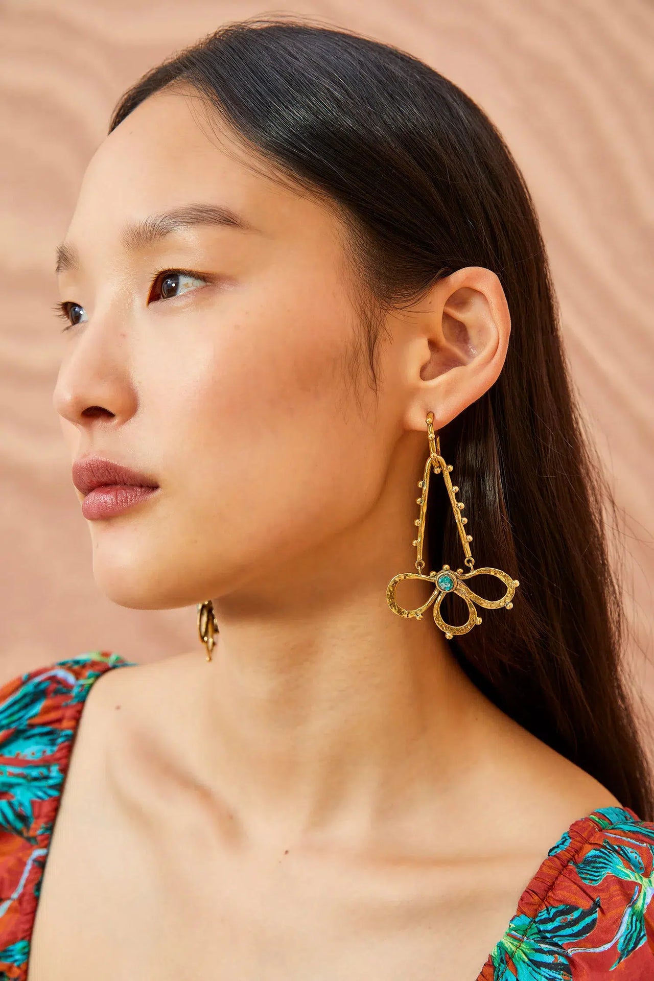 Hammered Chain Flower Drop Earring