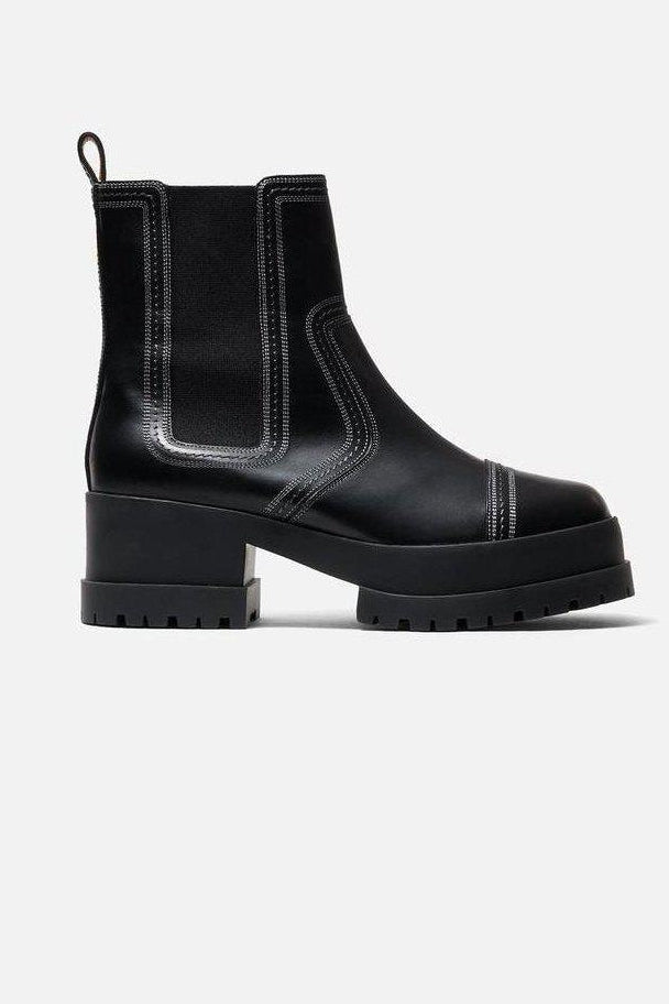Wafa black Boots